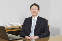 [신년사] 신동원 농심 회장, "지속 성장 위해 구조 바꿔야"