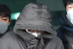 사진 풀고 얼굴 가린 신상공개? 이기영 포토라인도 결국..."살인해서 죄송"
