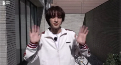BTS 진, 입대 한 달만 깜짝 영상편지 "금방 나타날게요"