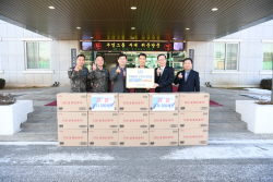부영그룹, 군부대에 6곳에 설 위문품 2600세트 전달
