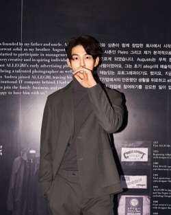 최정원, 불륜설 의혹에 "법적 대응" 입장 재차 밝혀