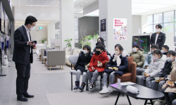 LG전자 “젖은 손으로 콘센트 만지지 마세요”...어린이 안전교육