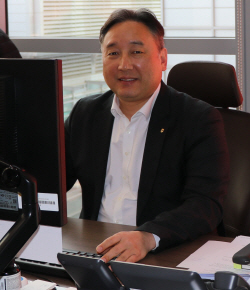 [인터뷰] "정부와 민간 힘 합쳐 부동산 위기 이겨내야"…신재욱 NH투자증권 부동산금융본부 대표