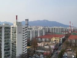 대출규제 완화 효과?…15억원 초과 서울 아파트 거래 늘었다