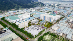 전장부터 반도체 기판까지...전자업계, 위기 속 신사업 확장