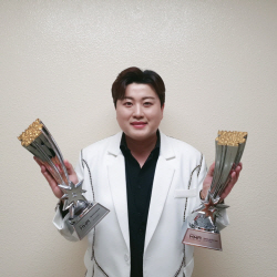 김호중, 한터뮤직어워즈 본상·트로트상 2관왕