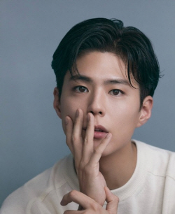 소속사 옮긴 박보검, 새로운 프로필 사진 공개