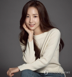 박민영 소속사 "검찰 조사 성실히 마쳐, 출국금지는 아니다"