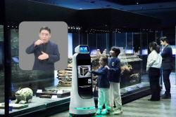 LG 클로이 가이드봇, 박물관 관람 접근성 강화한다