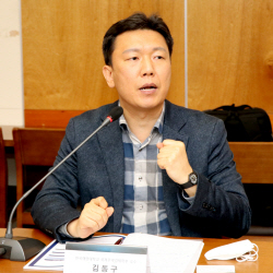 [탄소시장 무역경쟁] 김동구 교수 "기후변화 문제, 거버넌스 이슈로 차원 높여야"