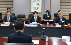 금융위 "금융사고 예방 관련 인력 확충해야"
