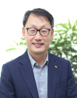 KT 구현모 대표, 결국 ‘연임 포기’