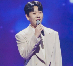 ‘불타는 트롯맨’ 황영웅, 과거 폭행 반성 "변화하며 살아갈 기회 달라"