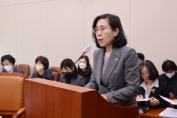 아이들 땀 흘려 뛰는 체육시설에 성범죄자가…여가부 적발 기관 주소 공개