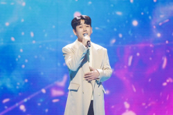 황영웅, ‘불타는 트롯맨’ 방송 이어 콘서트도 하차