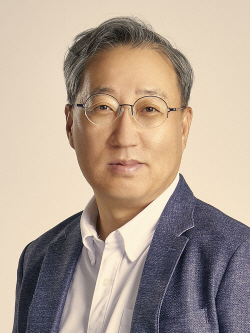 윤호영 카카오뱅크 대표, 4연임 확정…9년 이끈다