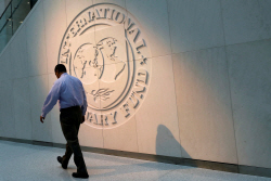 IMF 총재 "물가 재급등 막아야…파월, 금리인상 계속해야"
