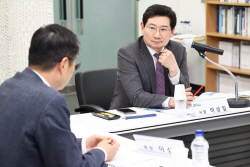 이상일 용인특례시장, "시와 산하 공공기관 간 수평적이고 유기적인 협조체계를 만들자"