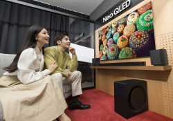 TV 라이벌 삼성·LG, 사운드바 시장서도 ‘격돌’