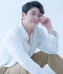 영탁, 7년 몸담은 소속사 밀라그로 결별 "아름다운 동행 마무리"