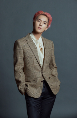 위너 송민호, 입대 전 팬들에게 손편지 "성숙해져 돌아오겠다"