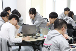 LG그룹 ‘AI 해커톤’ 개최···"청년 인재 양성 앞장"