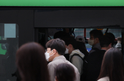 ‘워라벨 vs 월급‘ MZ, 일단 중소기업엔 "비호감"