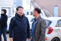 백경현 구리시장 경로당 봄맞이 야유회 응원인사