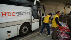 HDC현산, 강릉 산불 피해 이재민 위해 긴급 구호 물품 전달