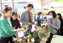 동서발전, 울산 소상공인 수공예 상품 판매 지원