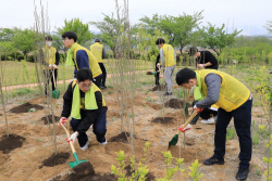 산단공, 구미국가산단서 공원녹지 복원활동 펼쳐
