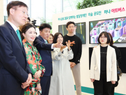 하나금융그룹, 발달장애 예술가 미술공모전 ‘하나 아트버스’ 시상식