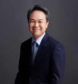 한일 ‘교두보’ 자처...진옥동 신한금융 회장, 일본에 각별한 애정