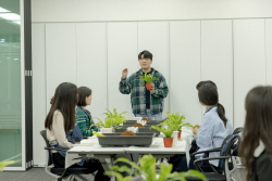폭스바겐, 지구의 날 맞아 전 세계 환경·기후보호 활동 실시