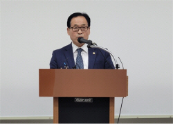 민주 “국힘에 협조? 제명”...감금됐던 시의원 “내가 나간다”