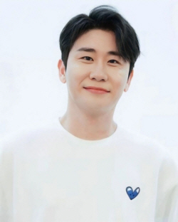 영탁 팬 모임 ‘산탁클로스’, 아시아 어린이 교육 지원에 1000만원 기부