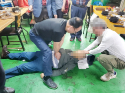 구본신 광명시의원 심정지 노인생명 구했다