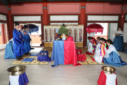 차전장군 노국공주 축제 중 전통혼례로 ‘두 커플 결혼’ 혼례 치러