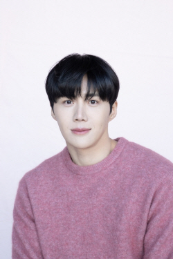 김선호, 생일 맞아 자립준비 청년 지원에 1억 기부