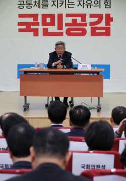 野 원로 유인태, 與 공부모임서 "尹, 이재명 대표가 피의자라도 만났어야"