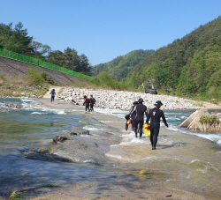 봉화소방서, 하천변 실종자 구조...인근 병원으로 이송