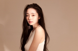 ‘프리지아’ 송지아, 송강호·고소영 소속사와 전속계약 체결