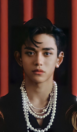 NCT 루카스, 사생활 논란에 팀 탈퇴하고 솔로로 활동