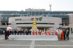 부처님오신날 봉축탑 남양주시청 광장 장식