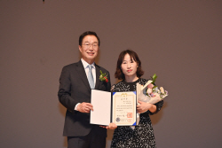 경북교육청, 제42회 스승의 날 ‘유공 교원 포상 전수 및 표창’ 수여