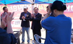 [포토] 하윤수 부산시교육감 "개성高 개교 128주년 축하합니다"