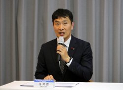 이복현 금감원장 "유사 투자자문업자 불법행위 적극 대응"