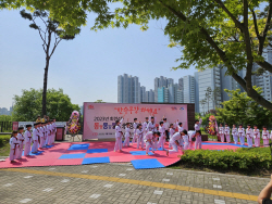 [포토뉴스] 양주 회천4동 삼동 경로잔치