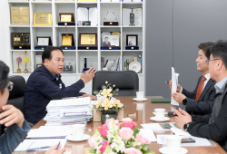 이권재 오산시장, 한강유역청장 면담...시민친화형 ‘오산천 친수공간’ 설치 협조 당부