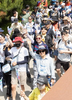 김동연 "DMZ, ‘평화’와 ‘생태·환경’의 상징이자 인류 미래를 향한 출발선"